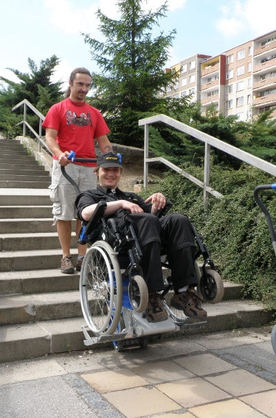 kolečkový schodolez pro invalidy